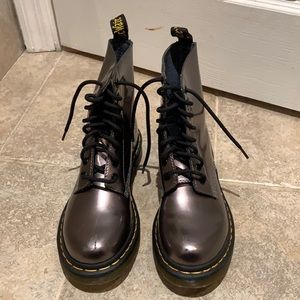 Doc Martiens Air Wair Pewter size 6